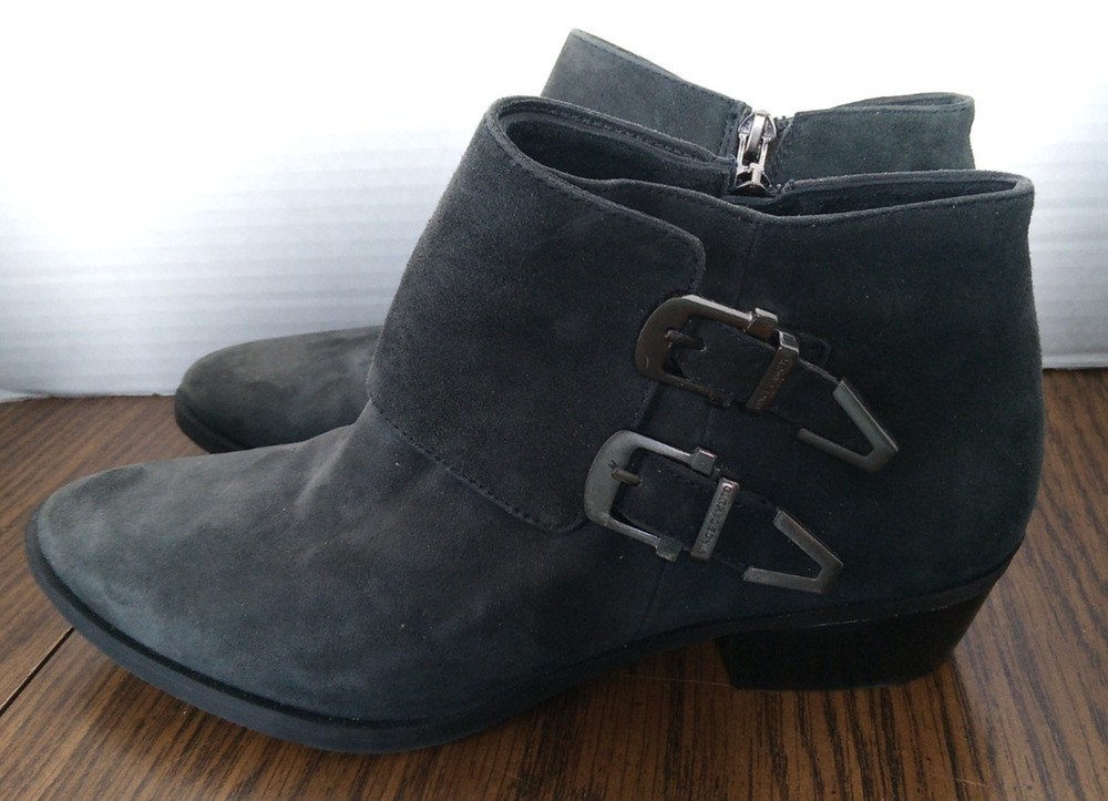 Vince Camuto Womens Size 7 1/2 Gray Zip Up Boots With Buckles